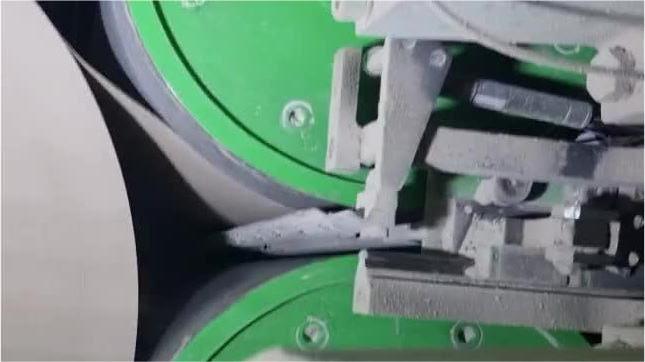 新斷紙刀換卷